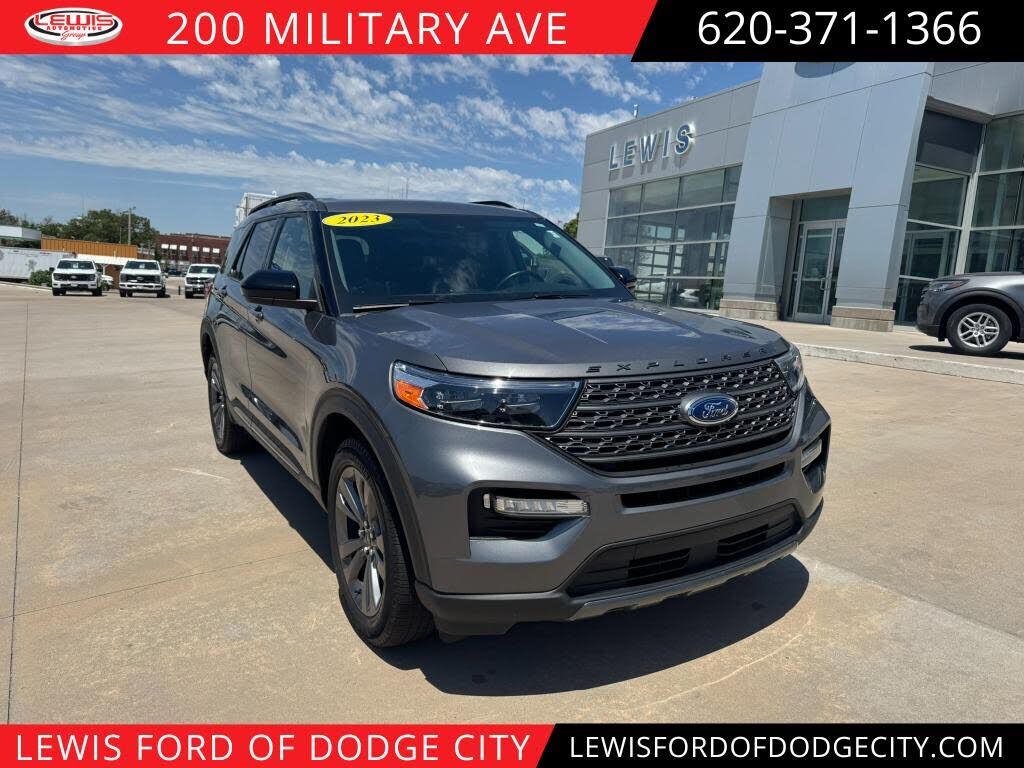2023 FORD Explorer