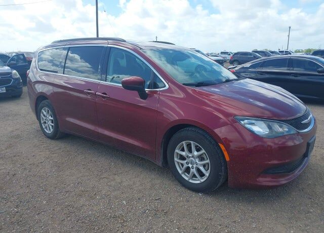 2021 CHRYSLER Voyager