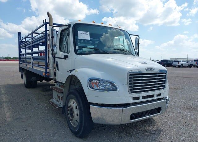 2014 FREIGHTLINER M2