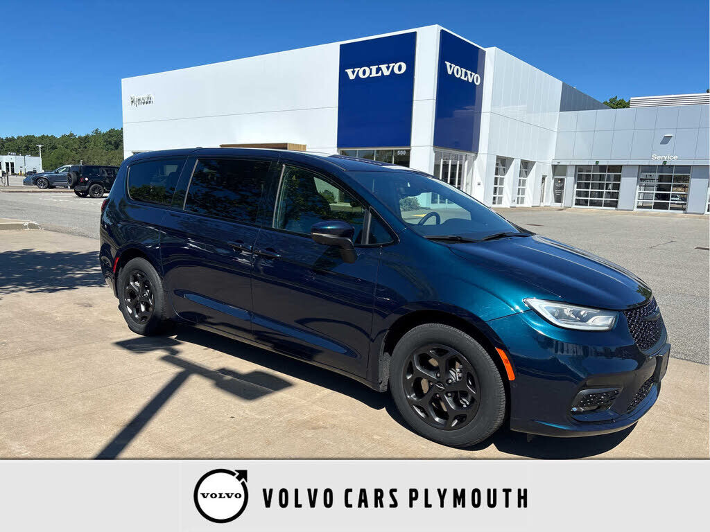 2023 CHRYSLER Pacifica