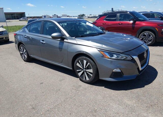 2021 NISSAN Altima