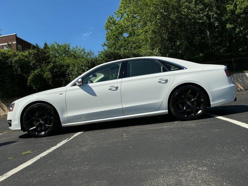 Audi S8
