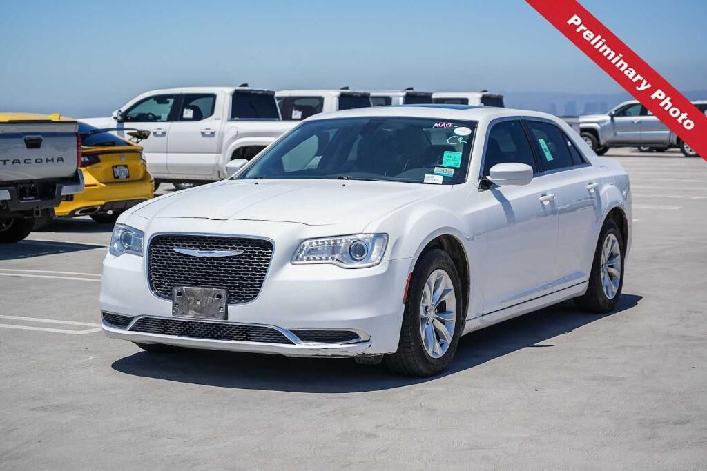 2016 CHRYSLER 300