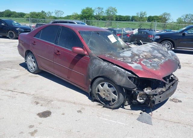 2002 TOYOTA Camry