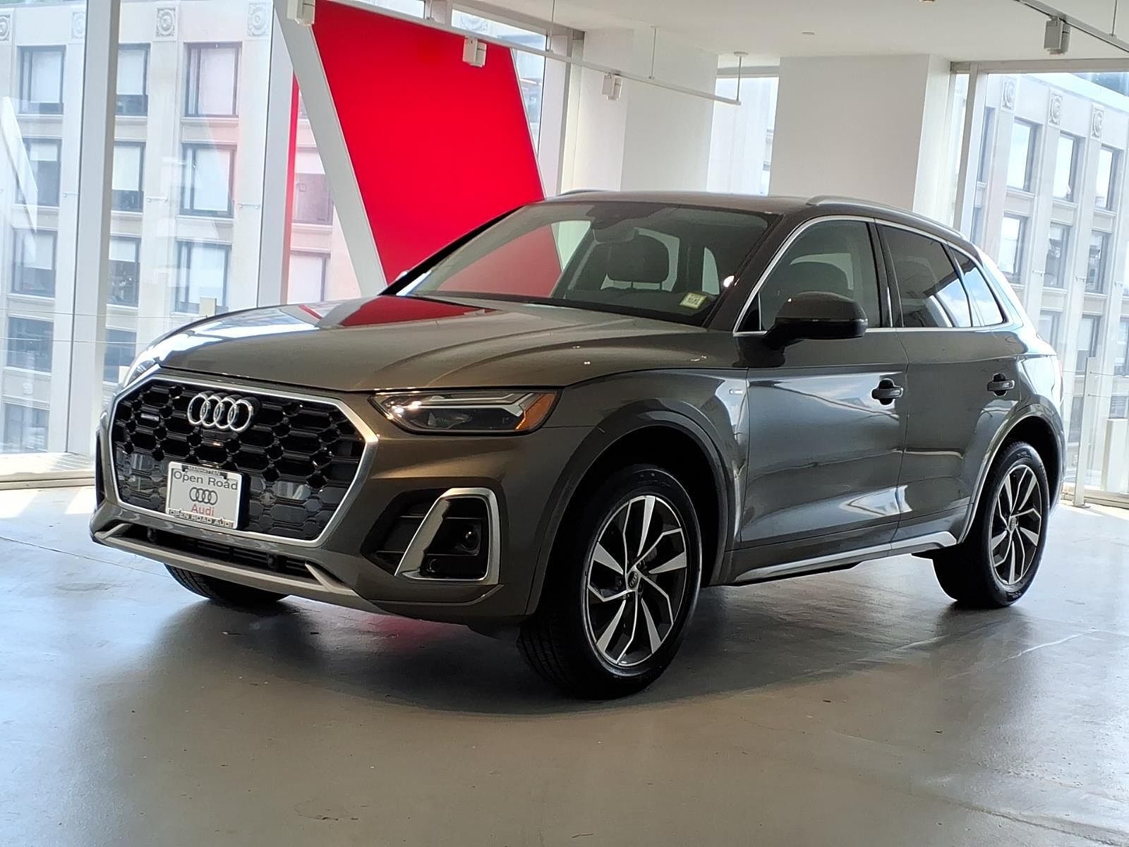 2024 AUDI Q5