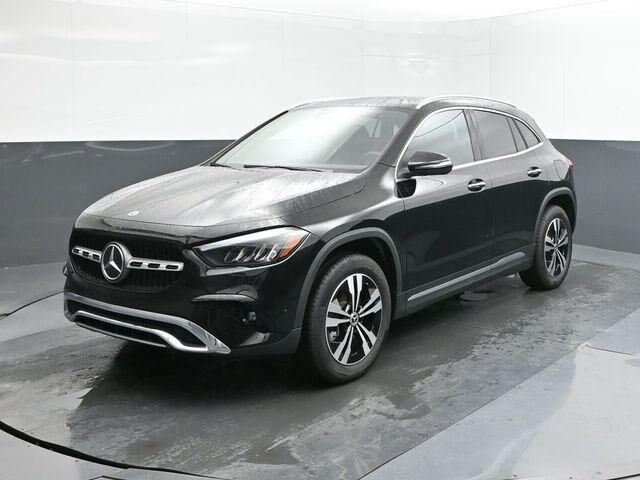 2025 MERCEDES-BENZ GLA-Class