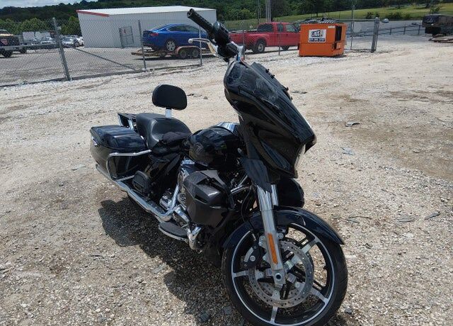 2025 HARLEY-DAVIDSON Street Glide Ultra