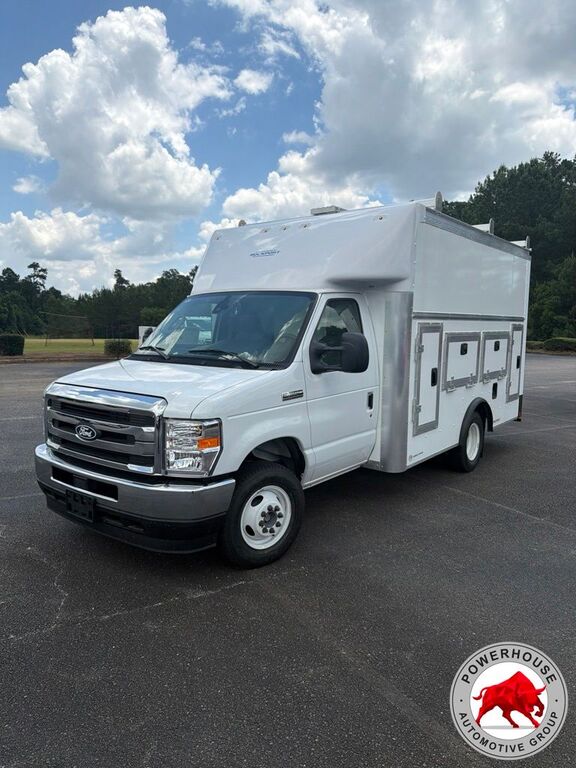 2027 FORD E-350