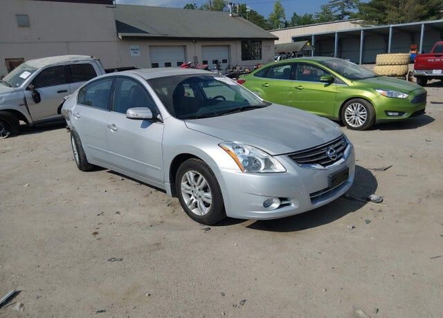 2011 NISSAN Altima