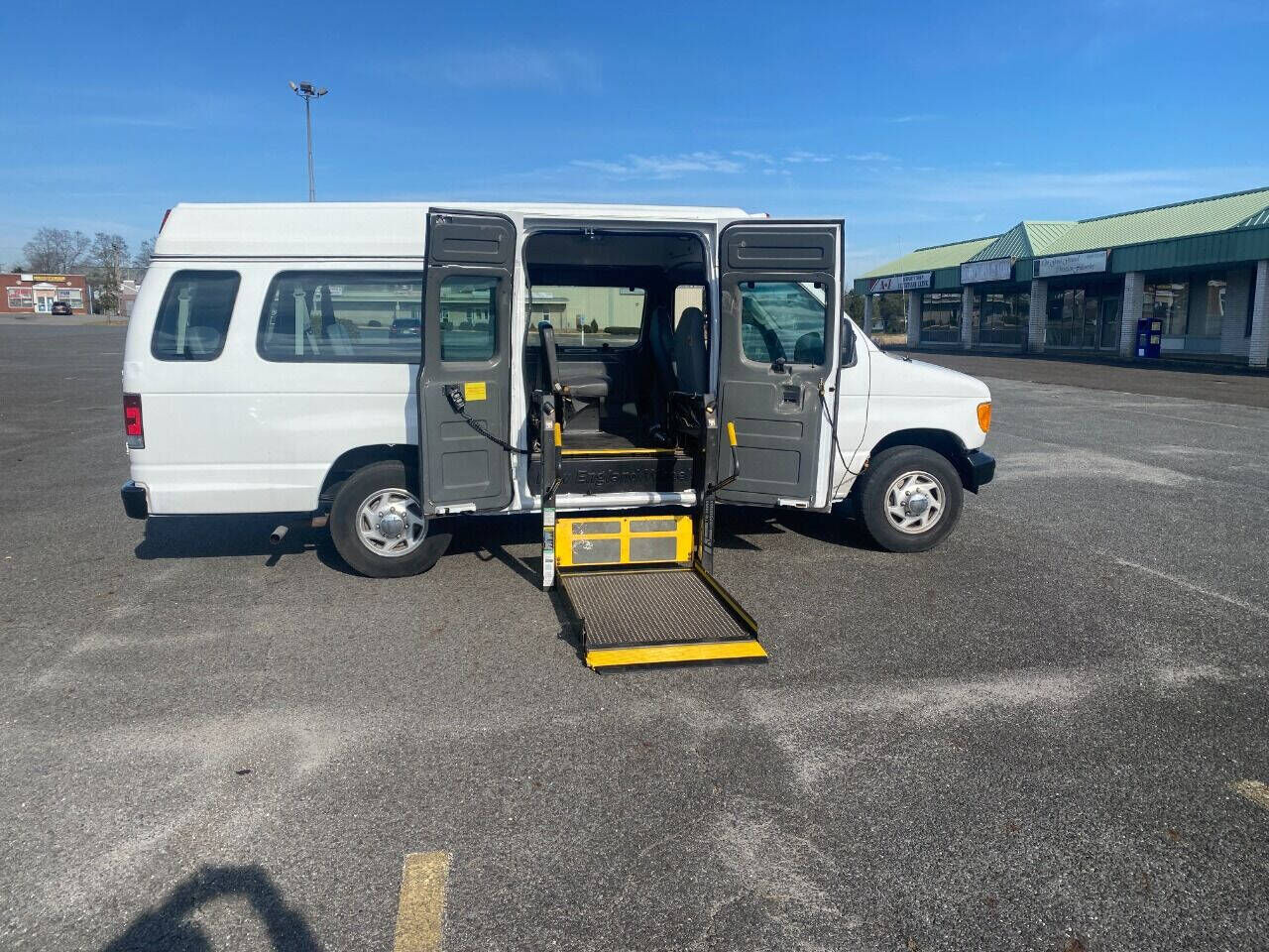 2007 FORD E-250
