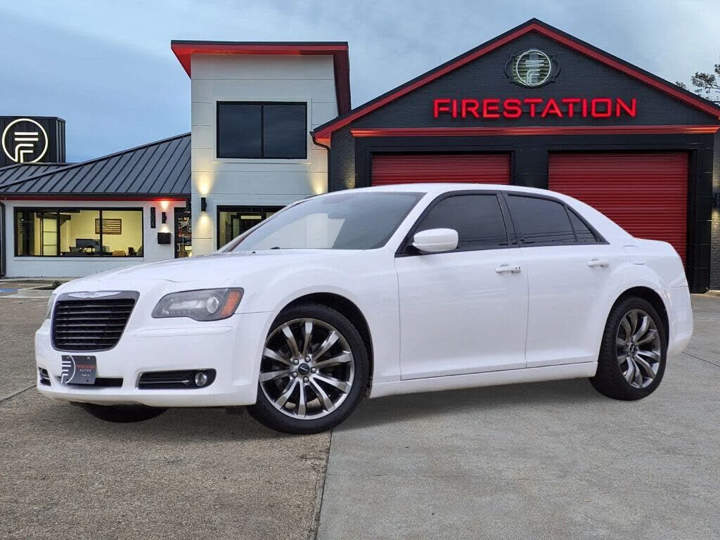 2014 CHRYSLER 300