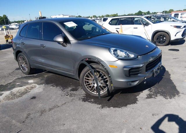 2016 PORSCHE Cayenne