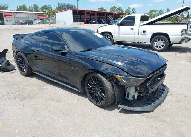 2017 FORD Mustang