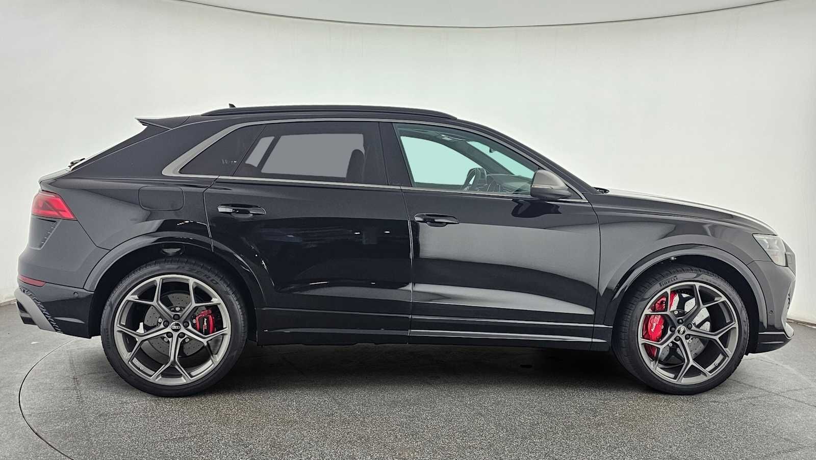 2025 Audi RS Q8