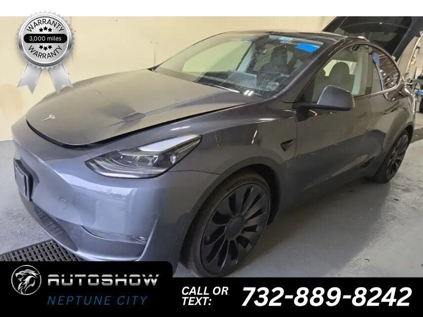 2023 TESLA Model Y