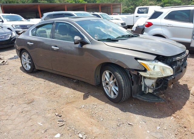 2014 NISSAN Maxima