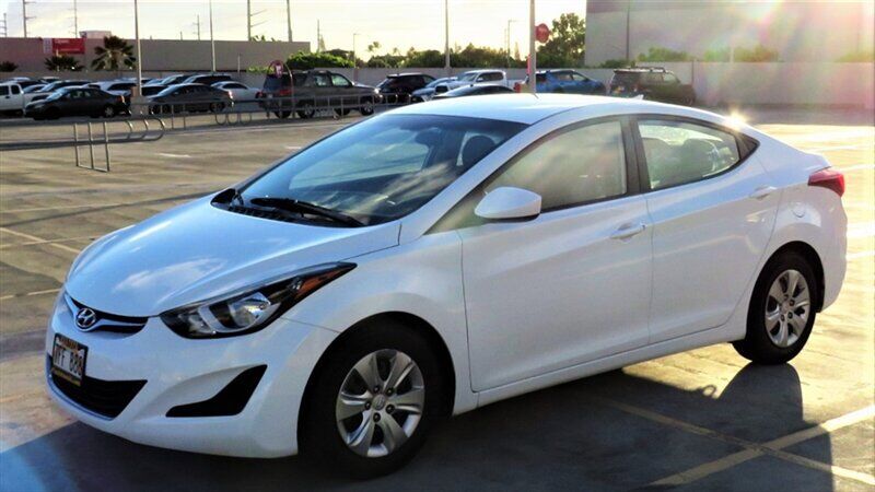 2016 HYUNDAI Elantra