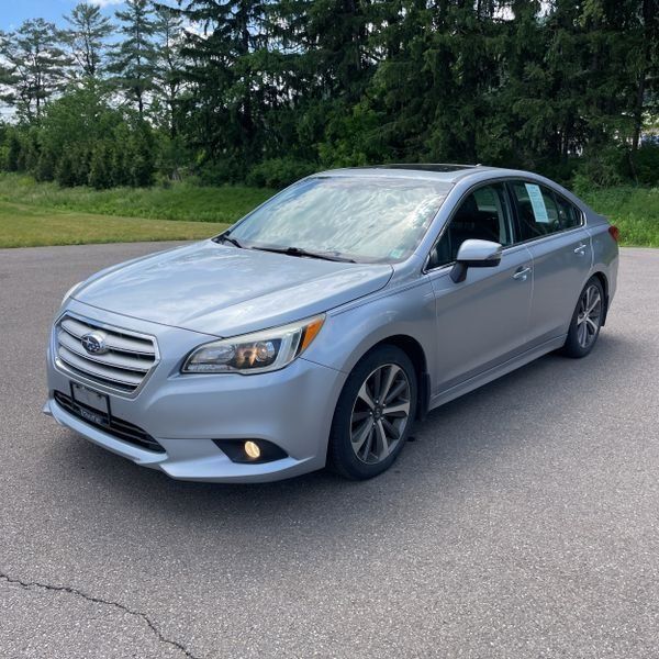 2017 SUBARU Legacy