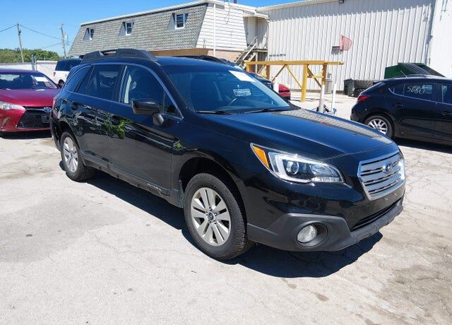 2015 SUBARU Outback