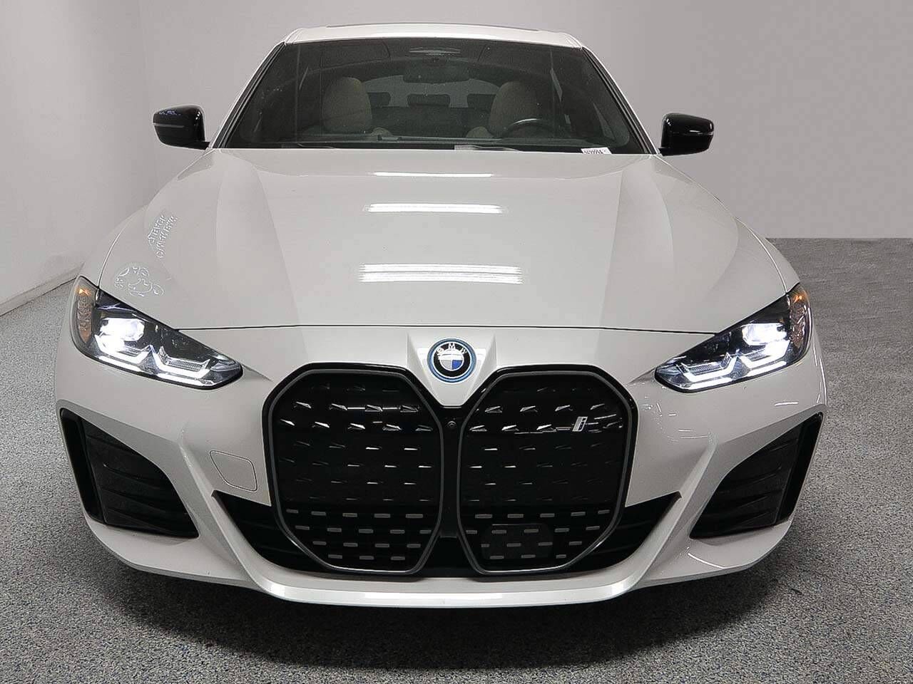 2024 BMW i4