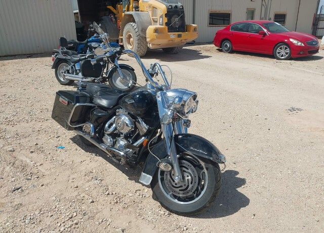 2007 HARLEY DAVIDSON FLHRC / Road King Classic