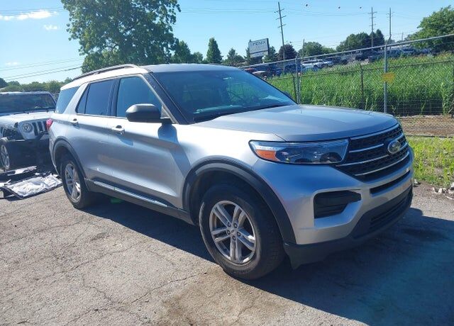 2021 FORD Explorer
