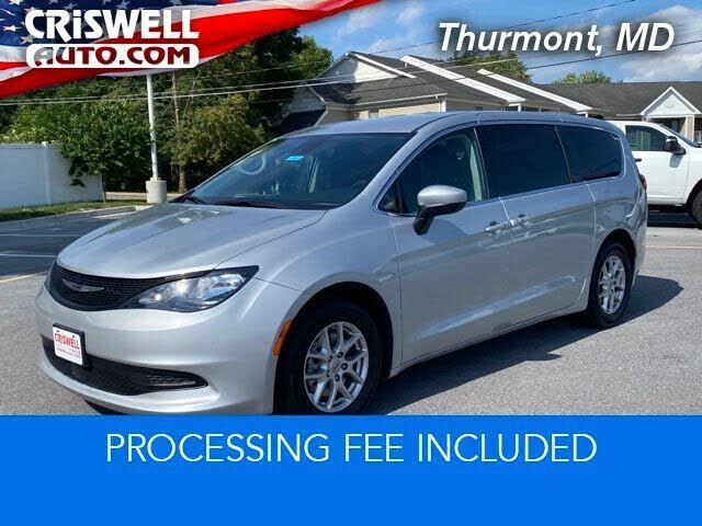 2023 CHRYSLER Voyager