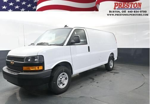 2025 CHEVROLET Express