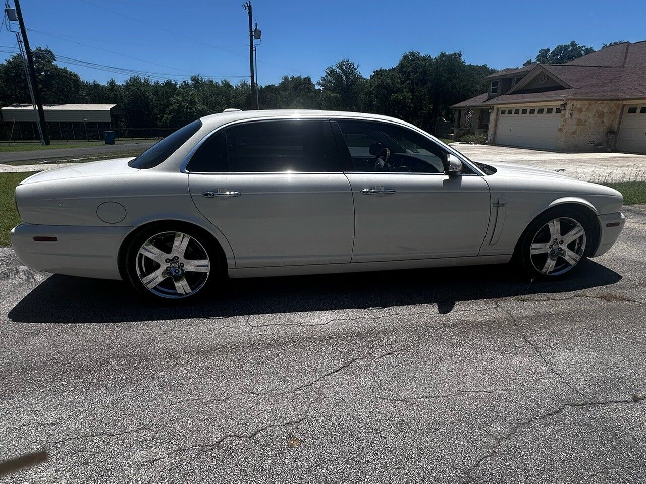 Jaguar XJ