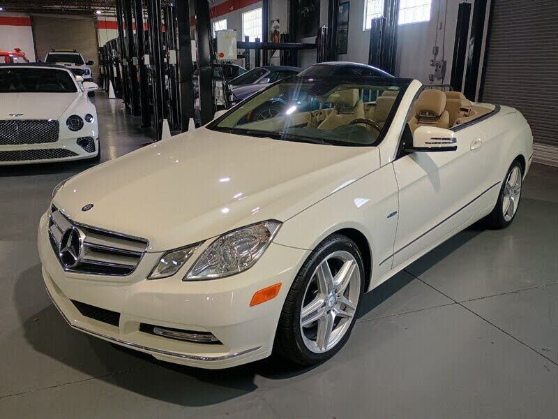 2012 MERCEDES-BENZ E-Class