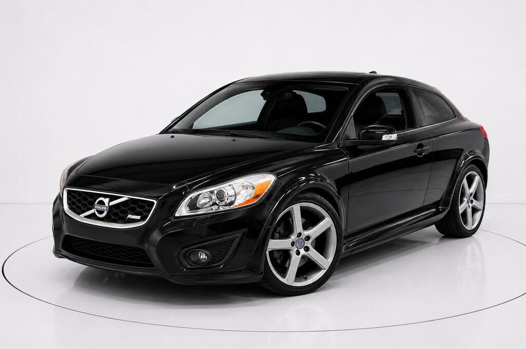 2011 VOLVO C30