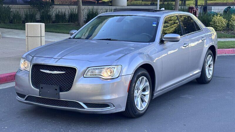 2015 CHRYSLER 300