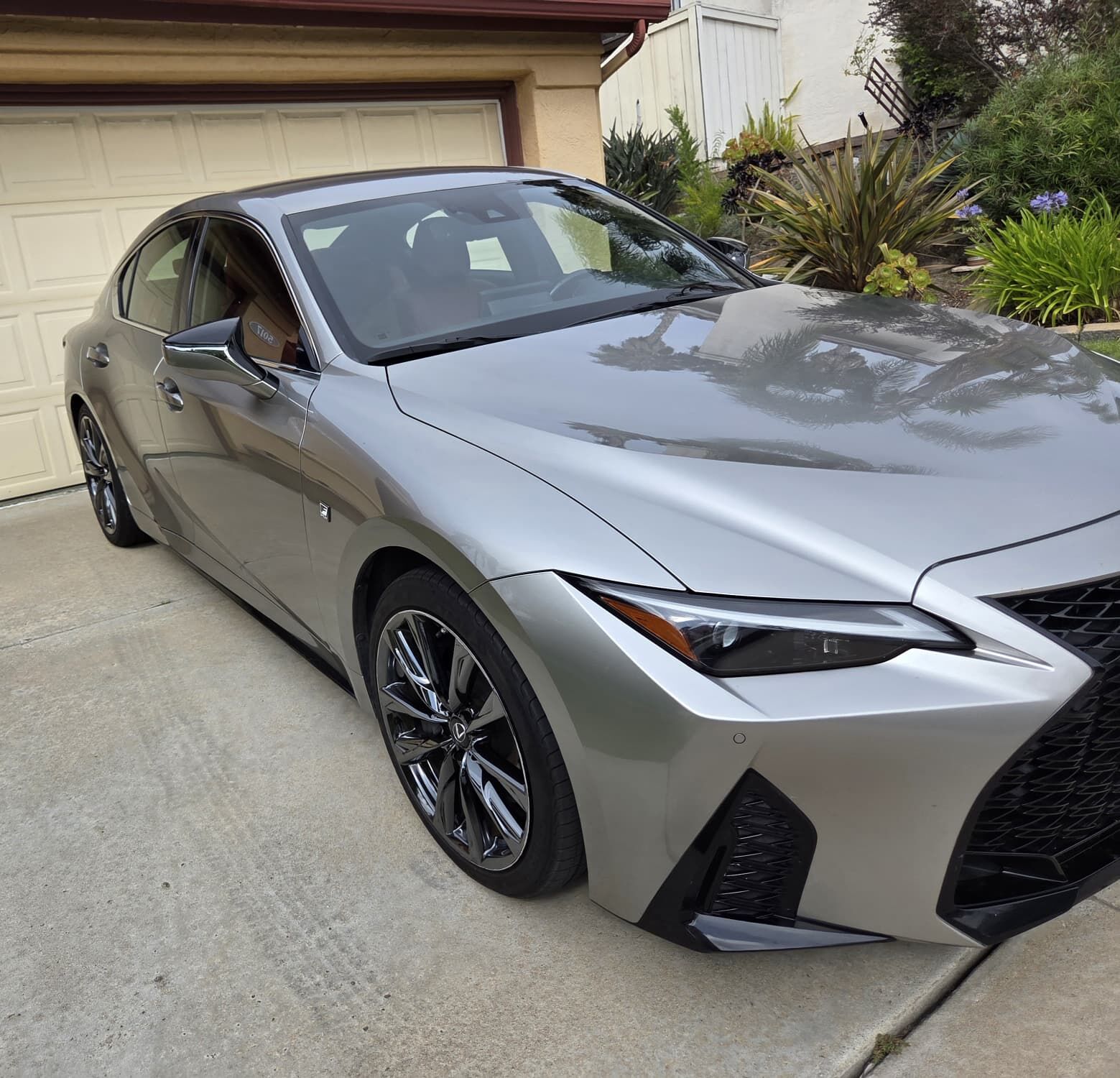 2021 LEXUS IS