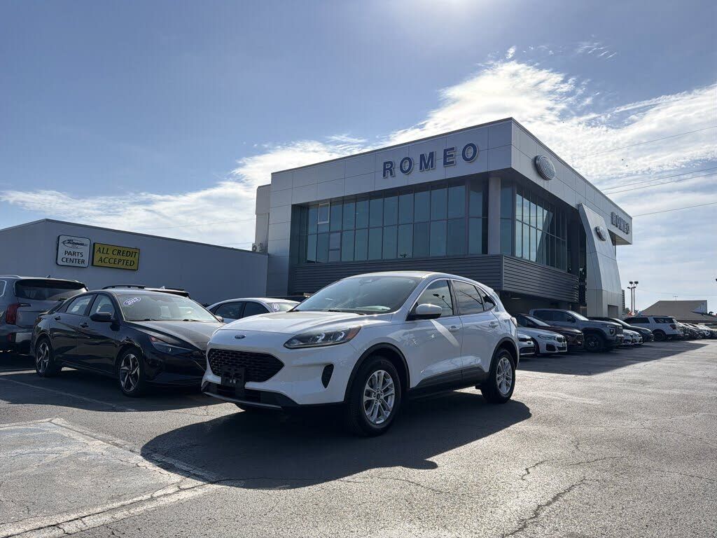 2021 FORD Escape