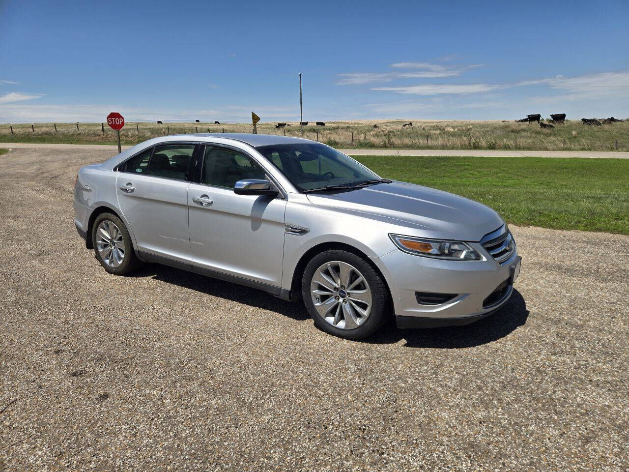 2012 FORD Taurus