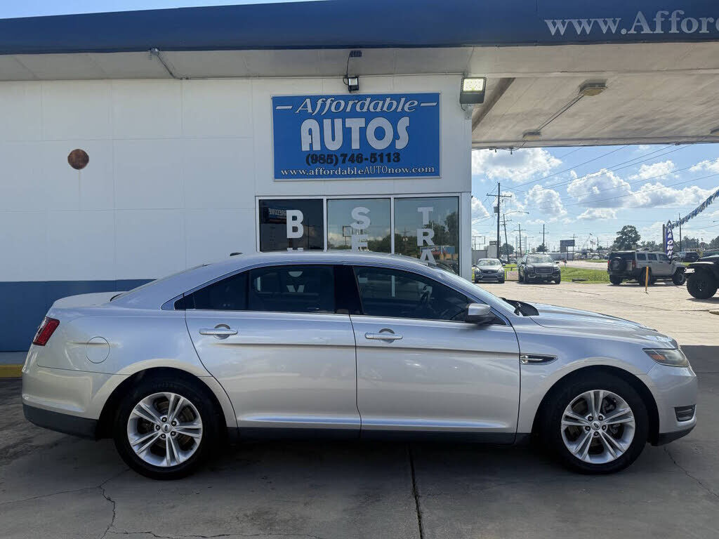 2015 FORD Taurus
