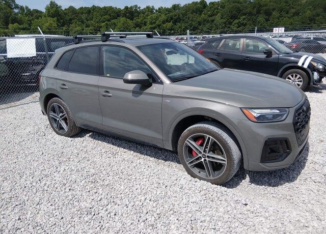2024 AUDI Q5 e