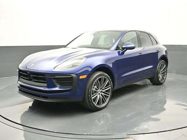 2026 PORSCHE Macan