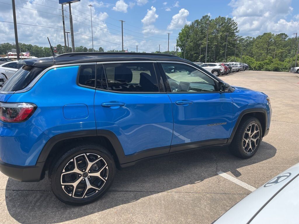2025 JEEP Compass