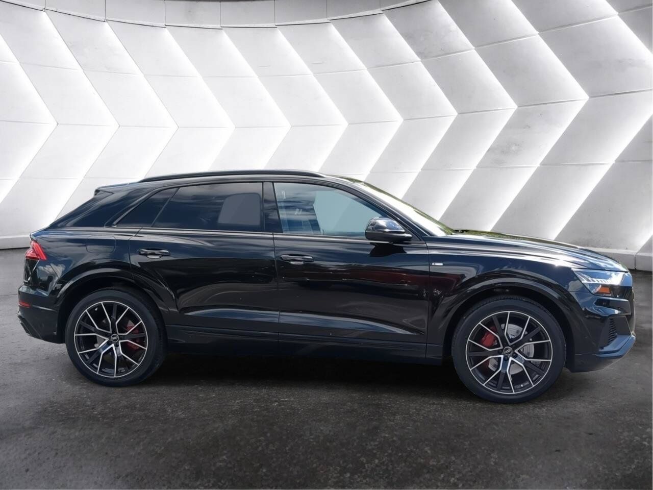 2022 Audi Q8