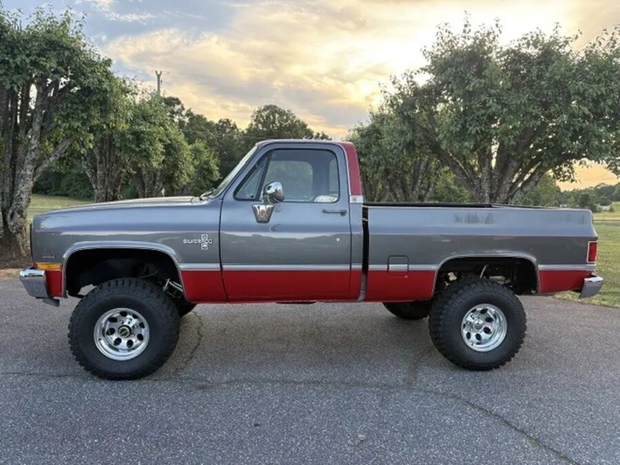 1985 CHEVROLET C/K Pickup
