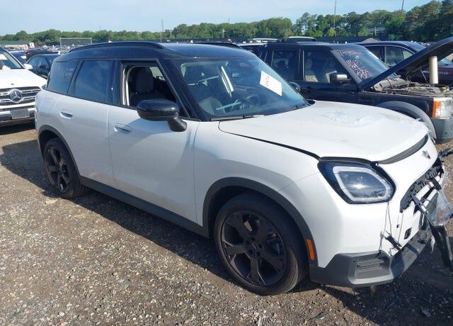 2025 MINI Countryman