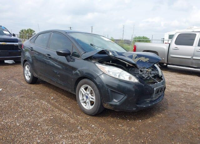 2013 FORD Fiesta
