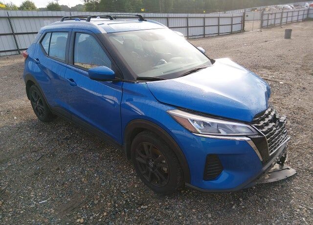 2024 NISSAN Kicks