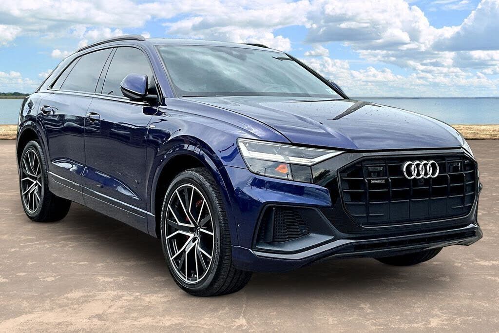 2022 Audi Q8