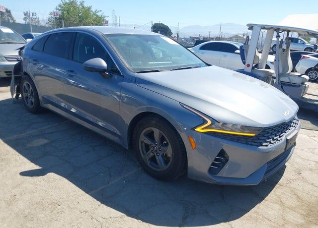 2022 KIA K5