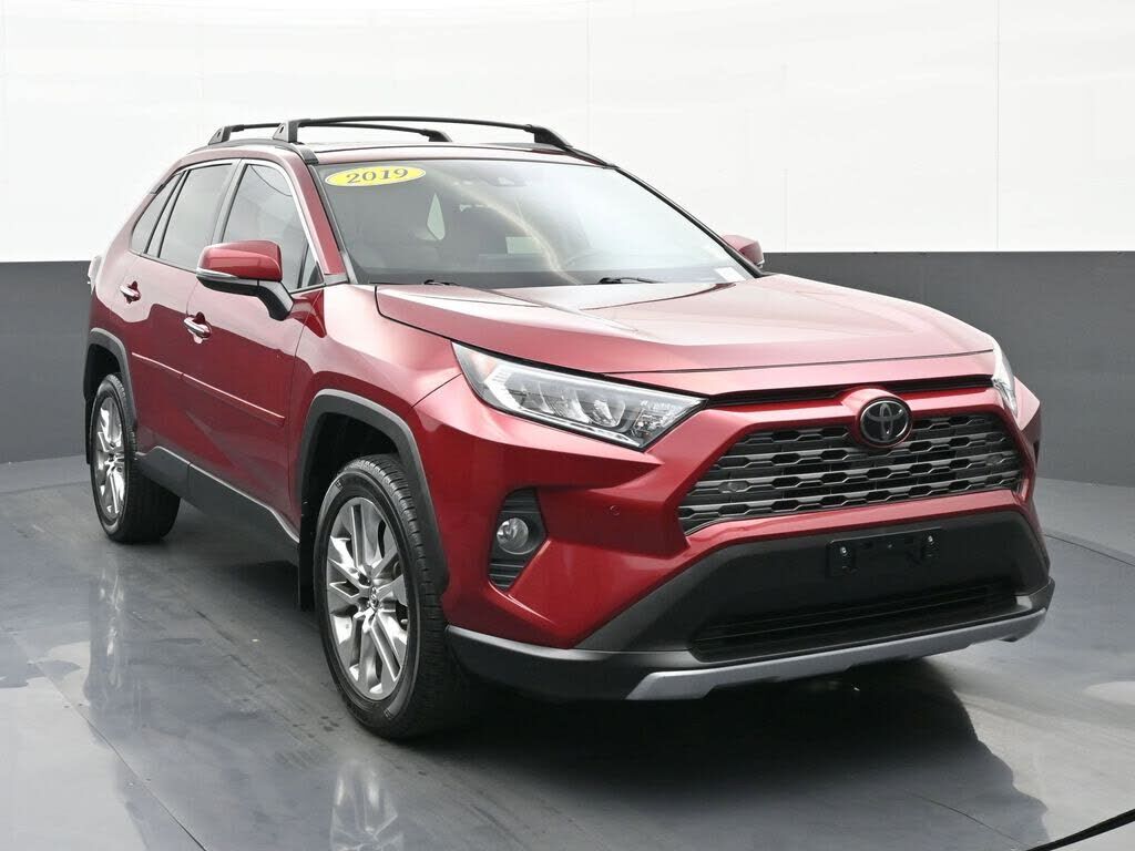 2019 TOYOTA RAV4