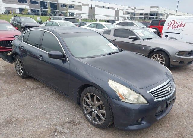 2011 INFINITI G37