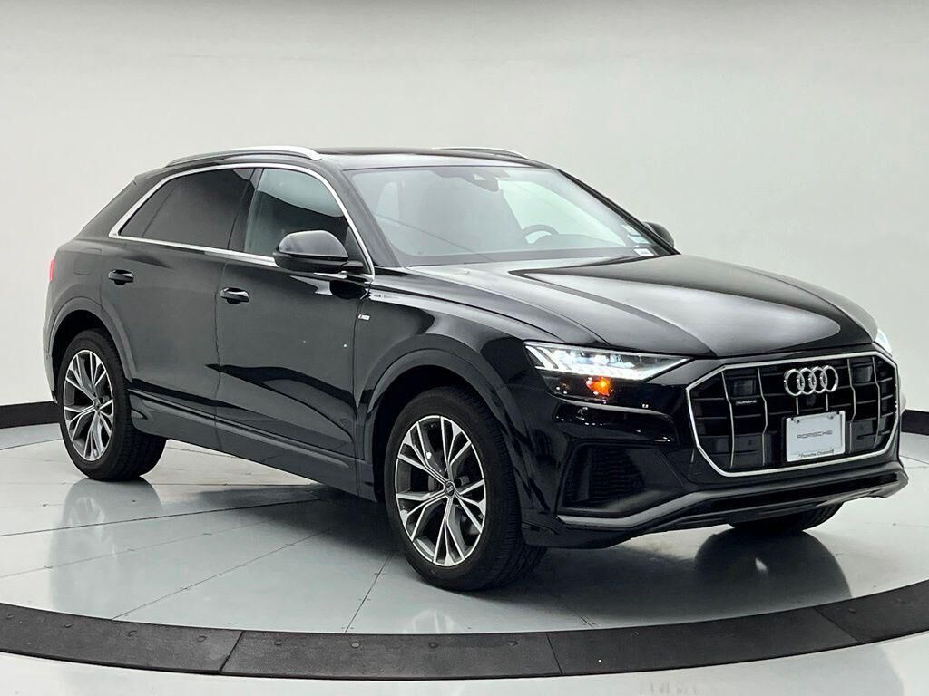 2023 AUDI Q8