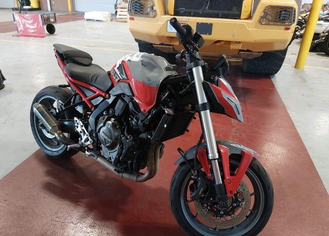 2024 SUZUKI GSX-8S